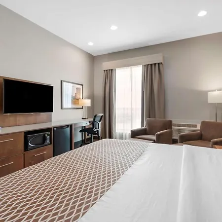 Best Western Plus East Side Saskatoon Exterior photo